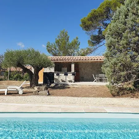 Apartment La Pinede